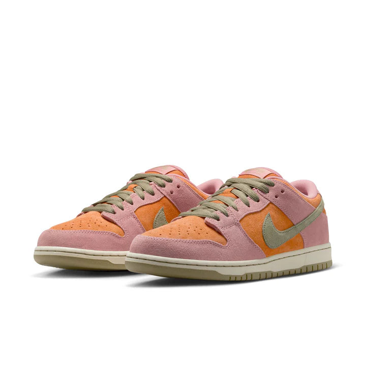 Nike SB Dunk Low Pro Star Dust