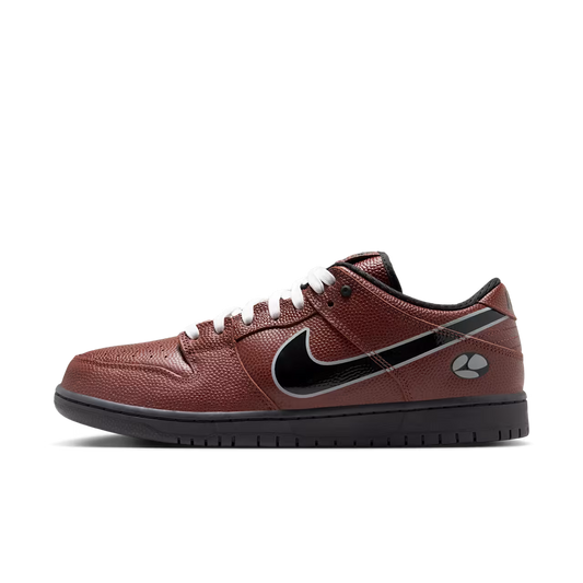 Nike SB Dunk Low Limosine Skateboards 'Football'