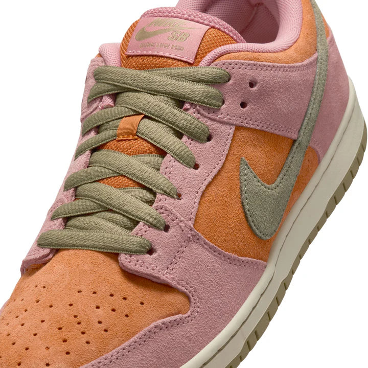 Nike SB Dunk Low Pro Star Dust