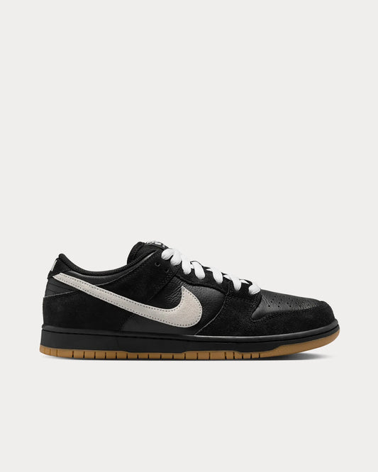 SB Dunk Low Pro Black / White Low Top Sneakers