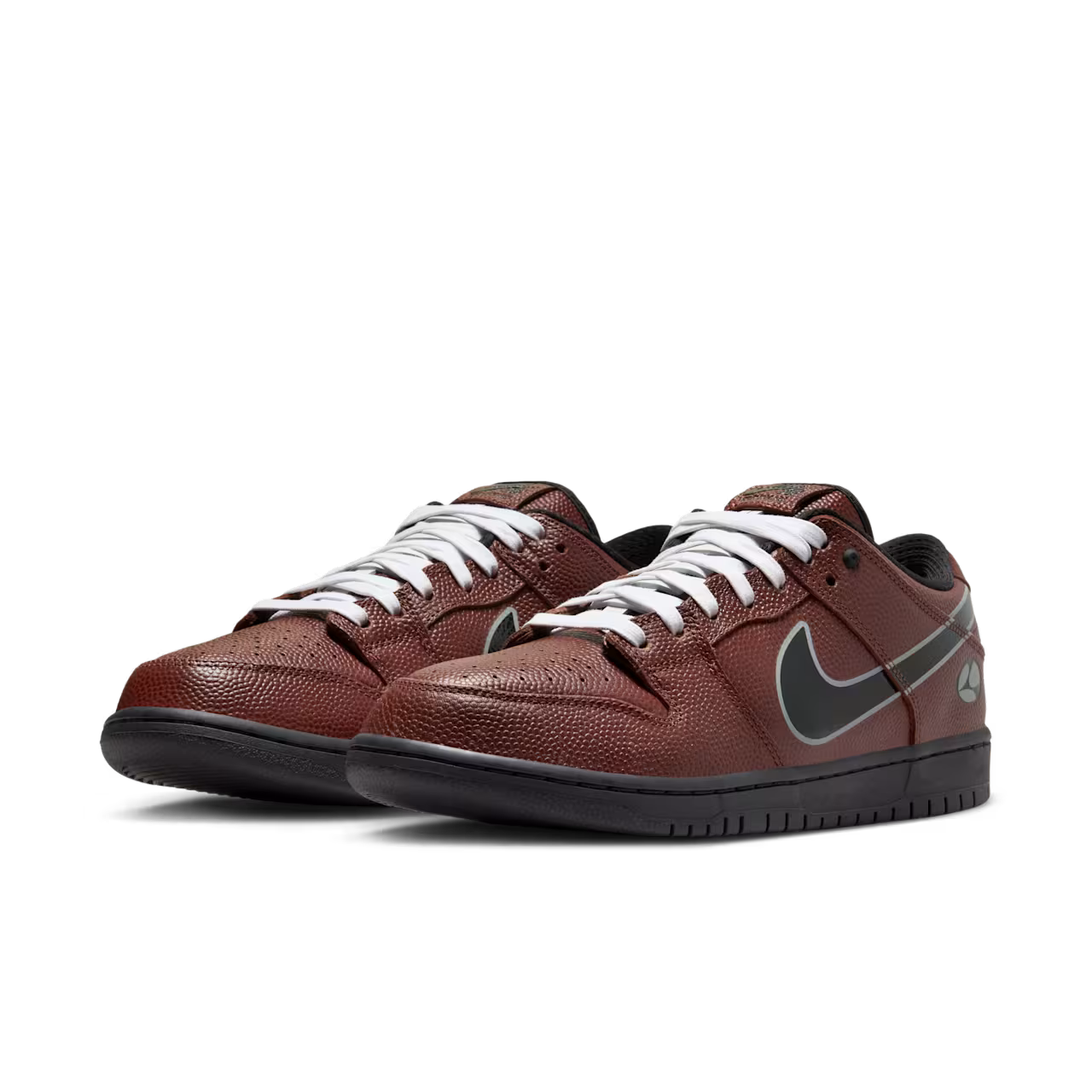 Nike SB Dunk Low Limosine Skateboards 'Football'