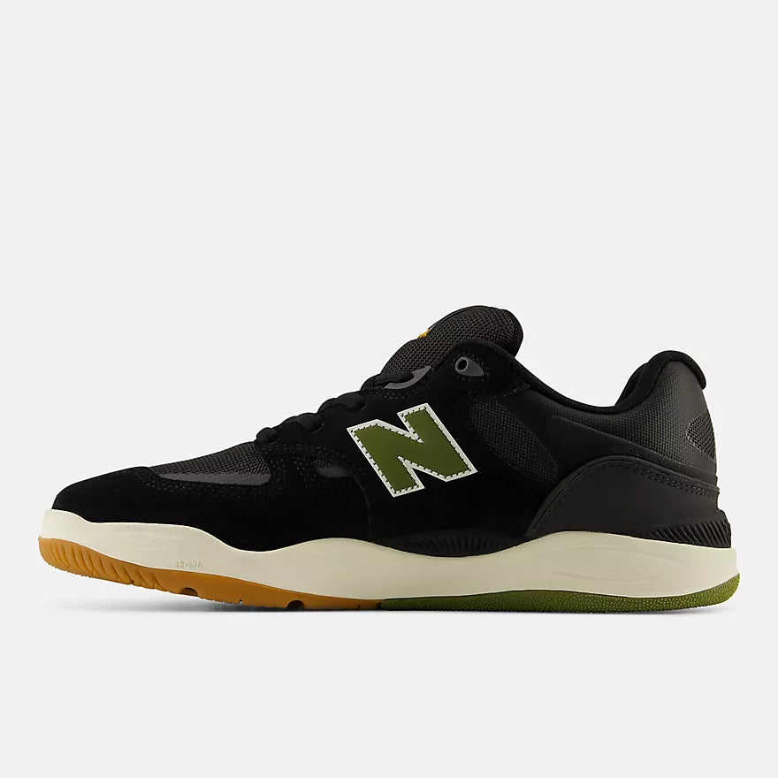 NB Numeric Tiago Lemos 1010 (Black with dark olivine)