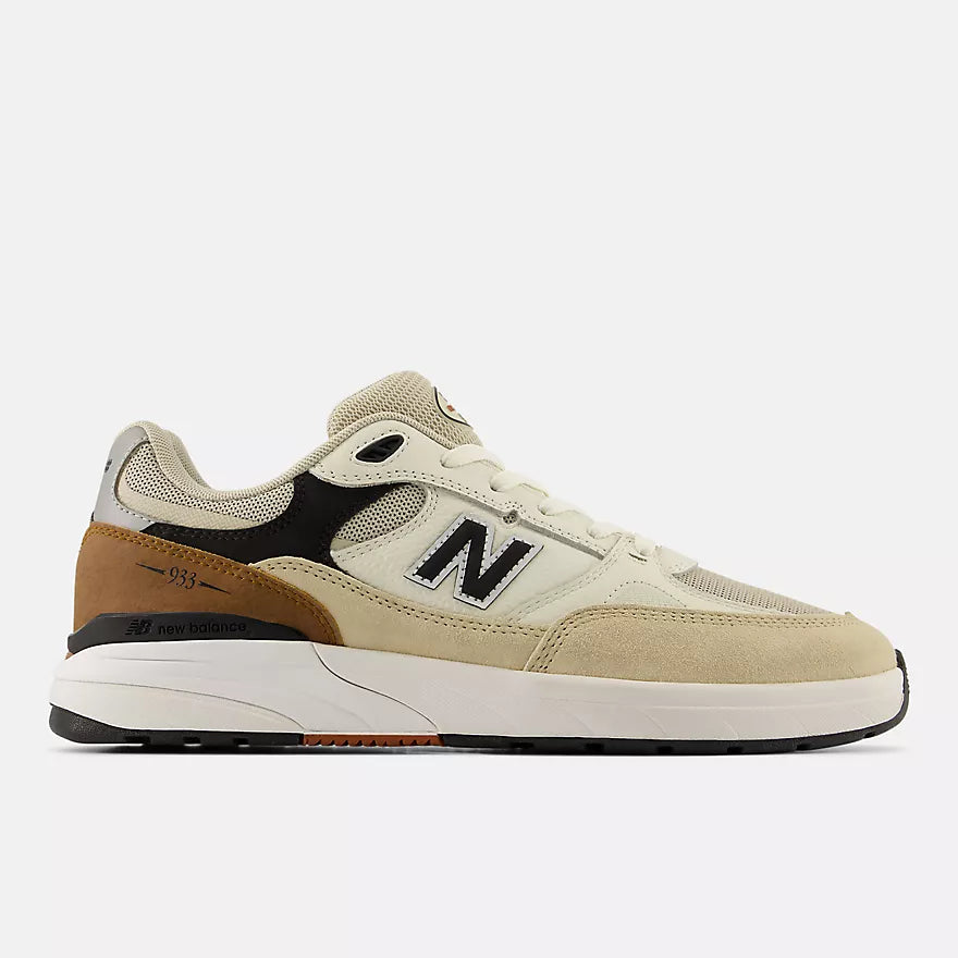 NB NUMERIC ANDREW REYNOLDS 933 (Quicksand with sea salt)